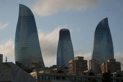 Een dagvullende tour door Baku