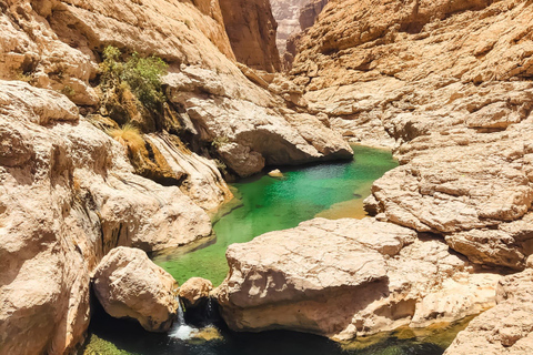 From Muscat: Private Bimmah Sinkhole and Wadi Shab Tour
