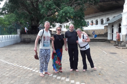 Excursion d'une journée à Sigiriya avec des expertsTransferts à Sigiriya avec des experts