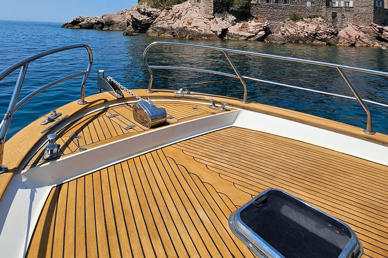 Budva Luxury Private Boat Tour with Snorkeling and SUP Budva: Private Traditional Boat Tour with Snorkeling and SUP
