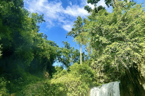 Kawasan watervallen canyoning transfers van Cebu met lunch