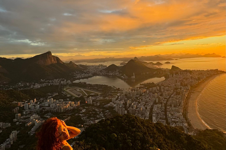 Dawn at Morro Dois Irmãos Sunrise at Morro Dois Irmãos