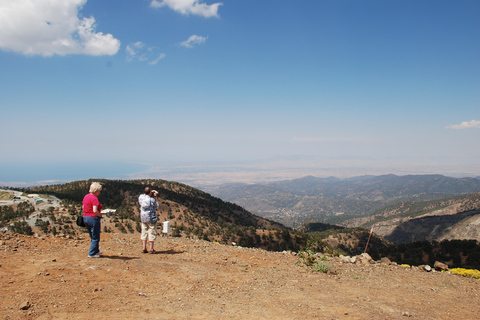 Paphos : Safari en jeep au trésor Land Rover Troodos-Kykkos