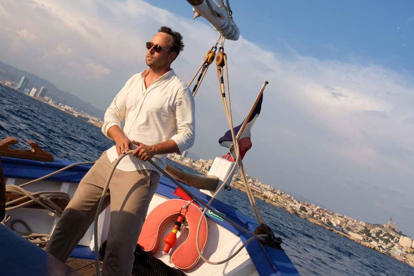 Marseille: Sunset Sailing, Buffet, and Wine