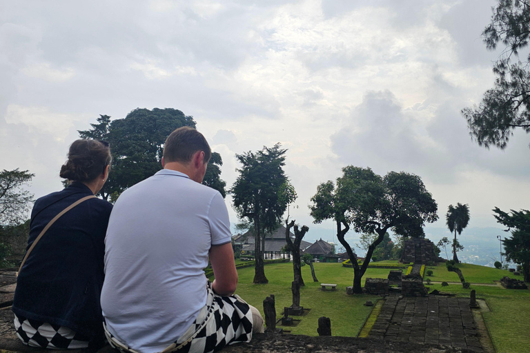 "Java Highlights: Yogyakarta to Bromo & Ijen Volcanoes"