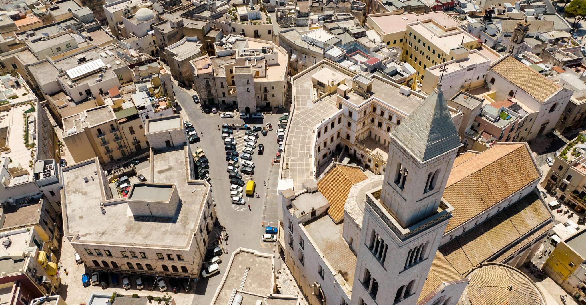 Bari Private Wandertour - Hizvo