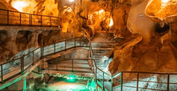 Málaga: E-Bike Tour to Treasure Cave + Coast Line