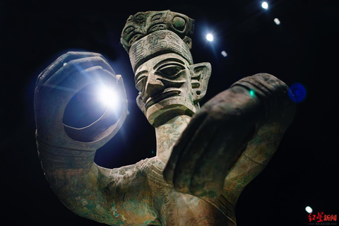 Excursion d&#039;une journée à la base de pandas de Chengdu et au bouddha géant de LeshanVisite privée de la base de pandas de Chengdu et du Bouddha de Leshan