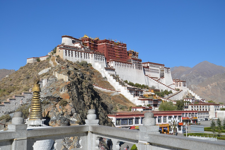 Kathmandu: 10-Day Lhasa and Tibetan Plateau Tour with Guide