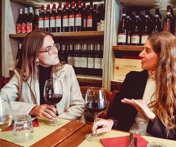 Bologna: Food and Wine Walking Tour with Tastings