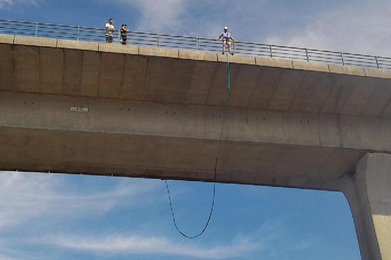 MELGAÇO: Pendular jump on the River Minho with Ruta Aventura.