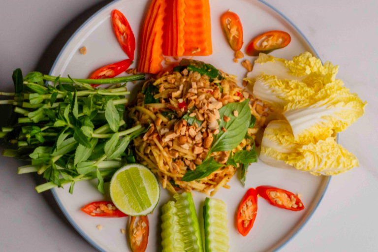 Siem Reap: Riverside Cooking Class with Picnic Dinner