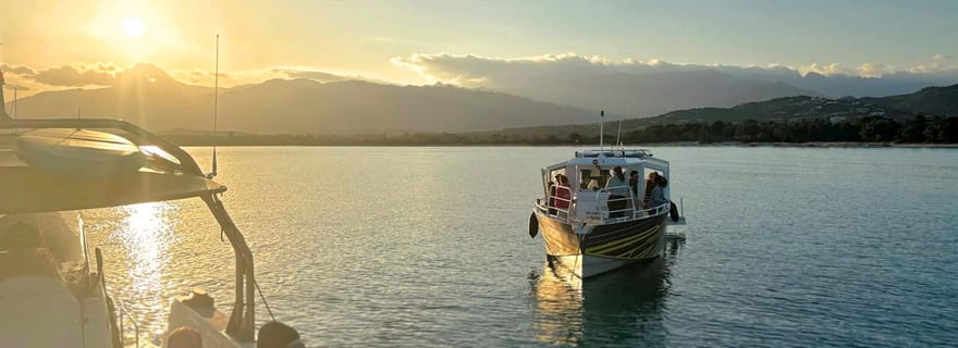 Porto-Vecchio : Croisière au coucher du soleil et apéritif
