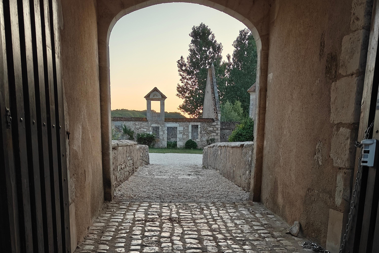 Buranlure Castle Private Tour with Wine Tasting