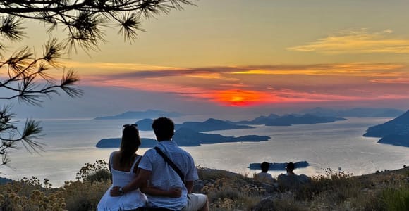 Dubrovnik Sunset Tour with Scenic Views and Local Wine