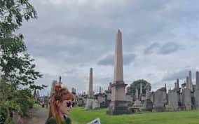 Glasgow Necropolis: Small Group Tour with Local Guide