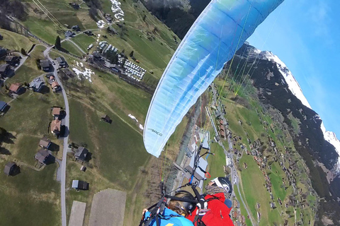 Grindelwald: Voli in parapendio in tandem