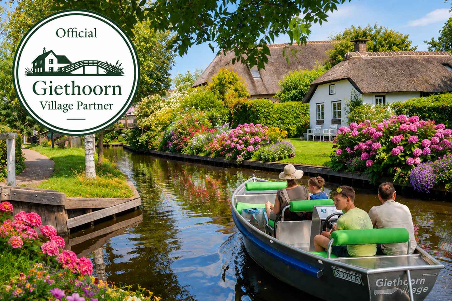 Amsterdam: Giethoorn Tour + Your Own Private Boat Experience - Amsterdam: Giethoorn Tour + Your Own Private Boat Experience