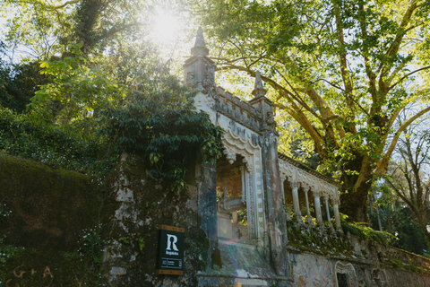 Sintra: Biglietto d'ingresso per Quinta da Regaleira e tour guidatoTour in portoghese