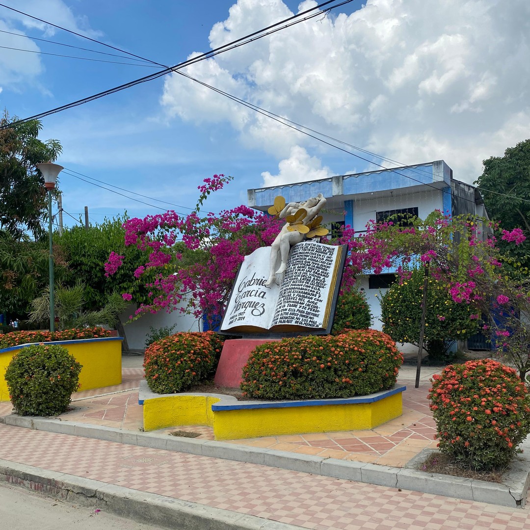 Colagem de mídia