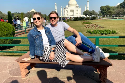 From Delhi: All-Inclusive Taj Mahal Tour by Gatimaan Express