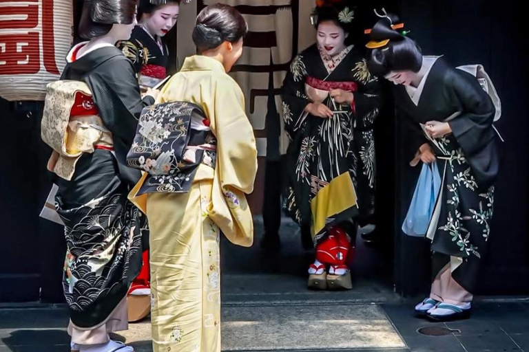 Kyoto: Private Customizable Day Tour with Guide and Vehicle Kyoto & Nara: Private Custom Highlights Tour with Pickup