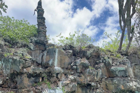 Santa Cruz: Kayaking and Snorkeling Adventure in Academia Bay