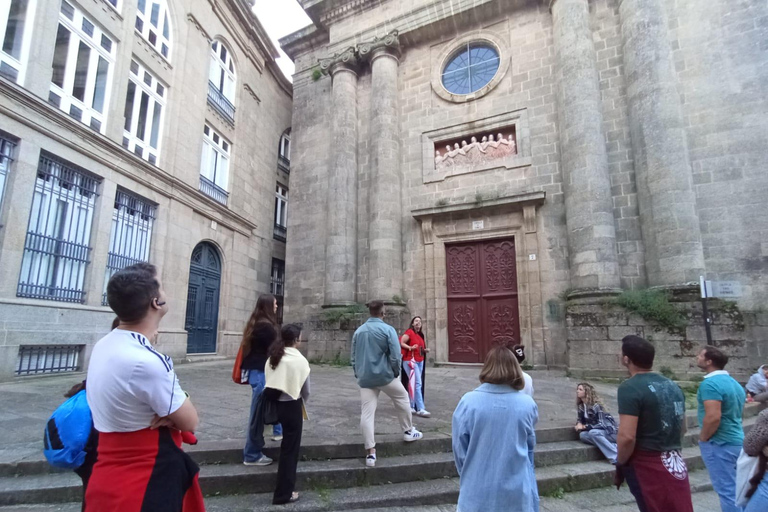 Santiago de Compostela: Self-Guided Walking Audio Tour