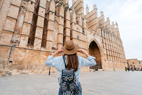 Palma: Old Town & Waterfront Private Photoshoot Ultimate: 50 photos + cinematic video reel | 90 mins