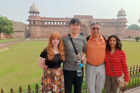 Jaipur: Taj Mahal y Agra Visita Guiada Privada de un DíaExcursión con coche de CA, conductor y guía