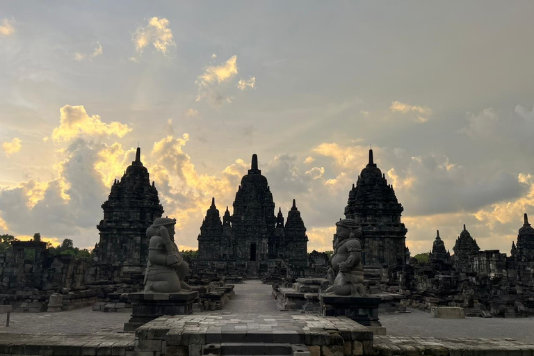 Yogyakarta: Borobudur, Mendut & Prambanan Temple Borobudur and Prambanan Temple Include Ticket