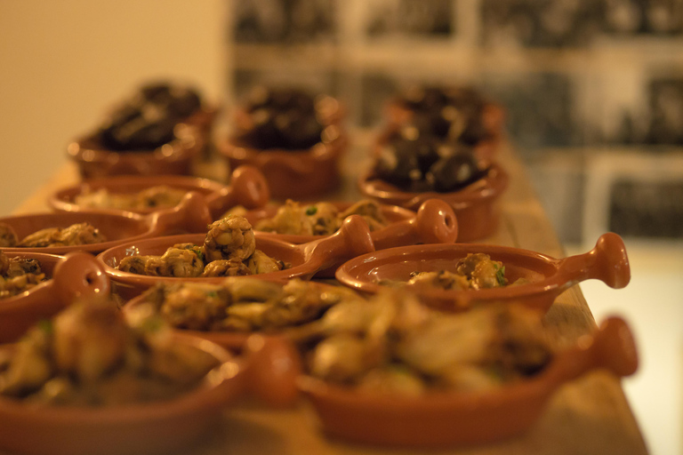 Lisbonne : Nuit du fado avec dîner dans un authentique club de fado