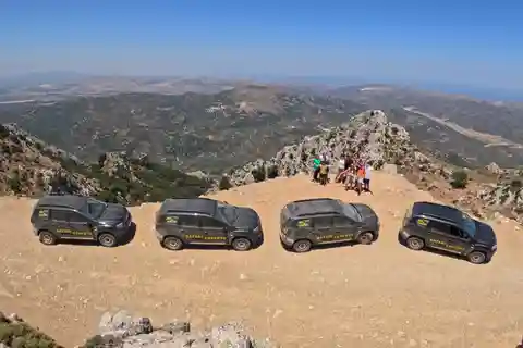Heraklion: Self-Driving 4X4 Jeep Off-Road Tour with Lunch