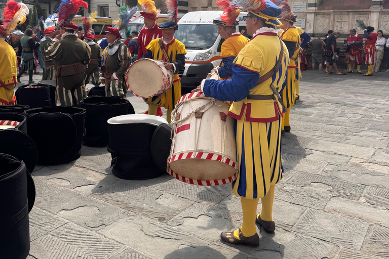 The Legendary Calcio Storico Fiorentino Experience Calcio Storico Fiorentino Semifinal Tour (TICKET INCLUDED)
