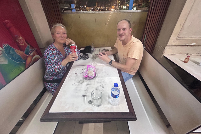 Escapadela nocturna a pé a sul de Mumbai