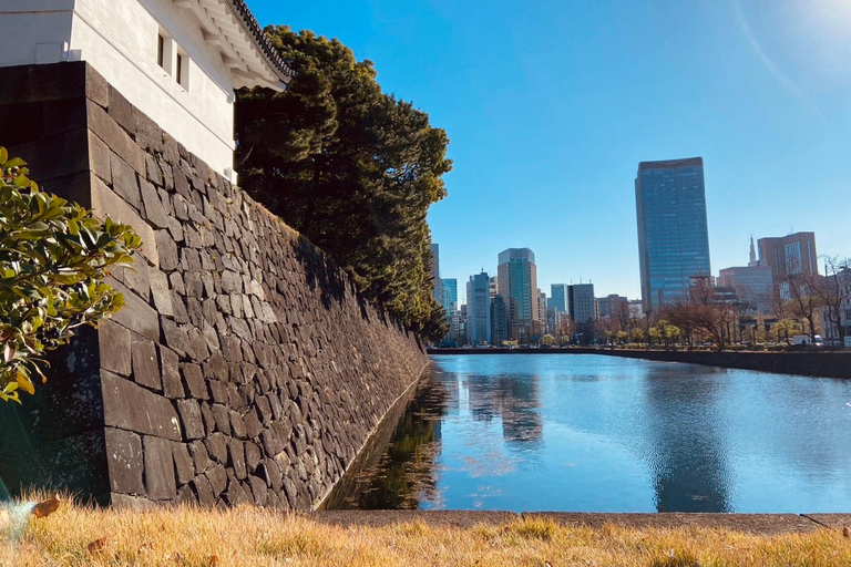 Tokyo Walking Tour: Tsukiji Market, Incense, Imperial Palace
