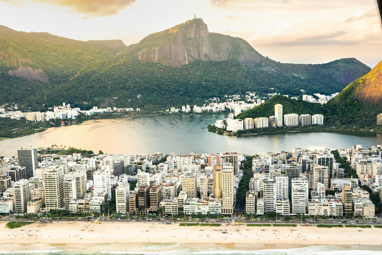 Private Custom 8-hour Exclusive tour in Rio with VIP tickets Private 8-hour tour with VIP tickets: Special Languages