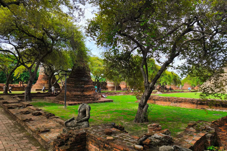 Ayutthaya Day Trip with Air condition Train & Tuk-Tuk Ride