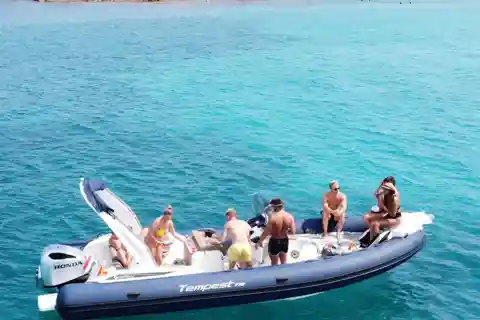 Ibiza: Capelli 775 Private South Coast Highlights Bootstour