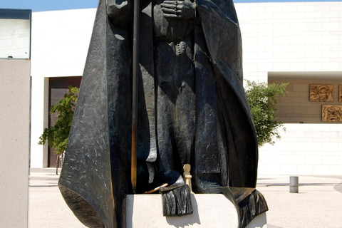 Lisbon: Sanctuary Fátima & Little Shepperd Town Guide Tour Lisbon: Sanctuary of Our Lady of Fátima Guided Tour