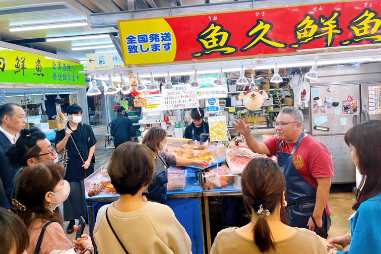Naha Makishi Public Market : Sushi making experience English guided guide