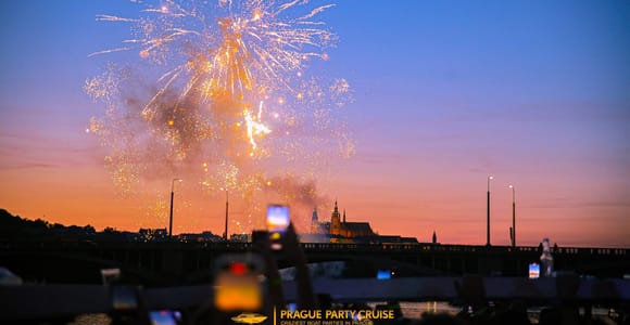 Prague : New Year&#39;s Eve Boat Party with After Party