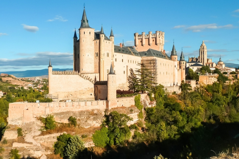 Segovia and Toledo: Alcazar with Cathedral & Lunch Options Tour with Cathedral from Las Ventas Square
