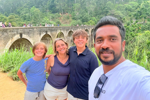 Kandy: Road-to-Rail Journey to Ella via Nuwara Eliya