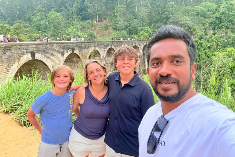 Kandy: Road-to-Rail Journey to Ella via Nuwara Eliya