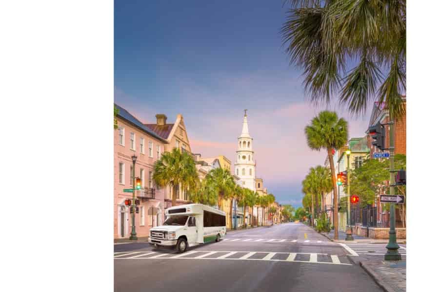 Charleston: Old Town Trolley Tour durch Charleston mit 3 Haltestellen. Foto: GetYourGuide