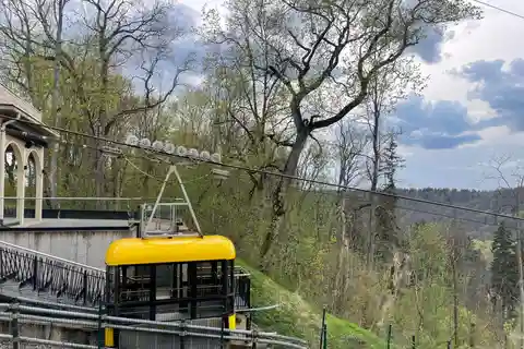 Lettischer Sommerbob, Seilbahn & Rundtransport