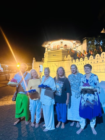 Kandy: Private City Highlights Guided Tour by Tuk-Tuk