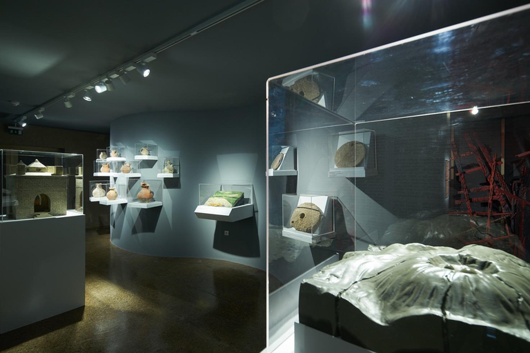 Baku: Gobustan, Absheron & Baku Heritage Private Tour