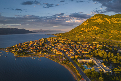 Athènes : excursion d&#039;une journée en bateau avec baignade et piscine thermaleAthènes : excursion d&#039;une journée en bateau vers les îles avec baignade